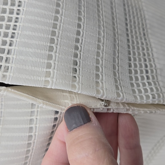 "KATE ROSY" Ivory Lined With Shoulder Pads Cropped Jacket Top Size Large - Picture 9 of 14